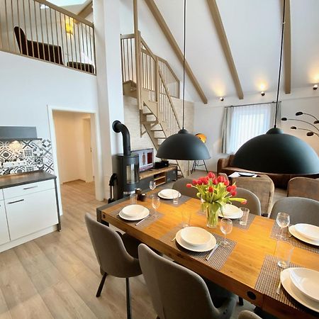 Moenchgut Living & Spa Gager Room photo A modern chalet interior