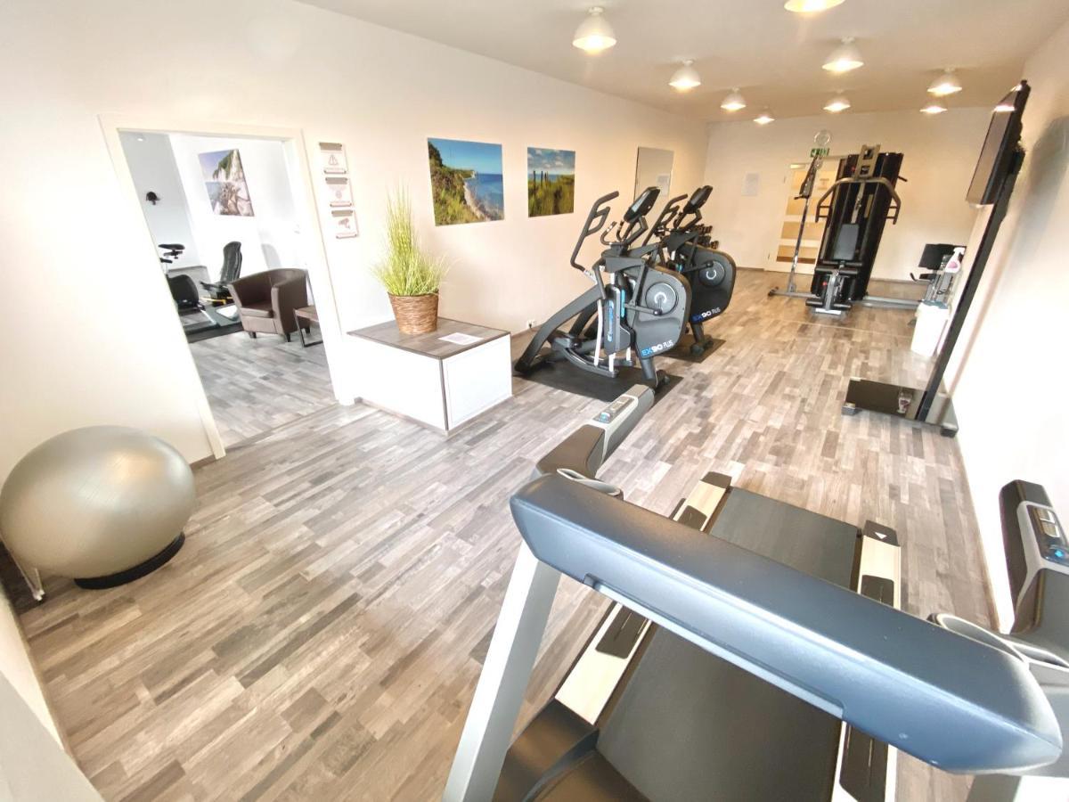 Moenchgut Living & Spa Gager Exterior photo A typical gym