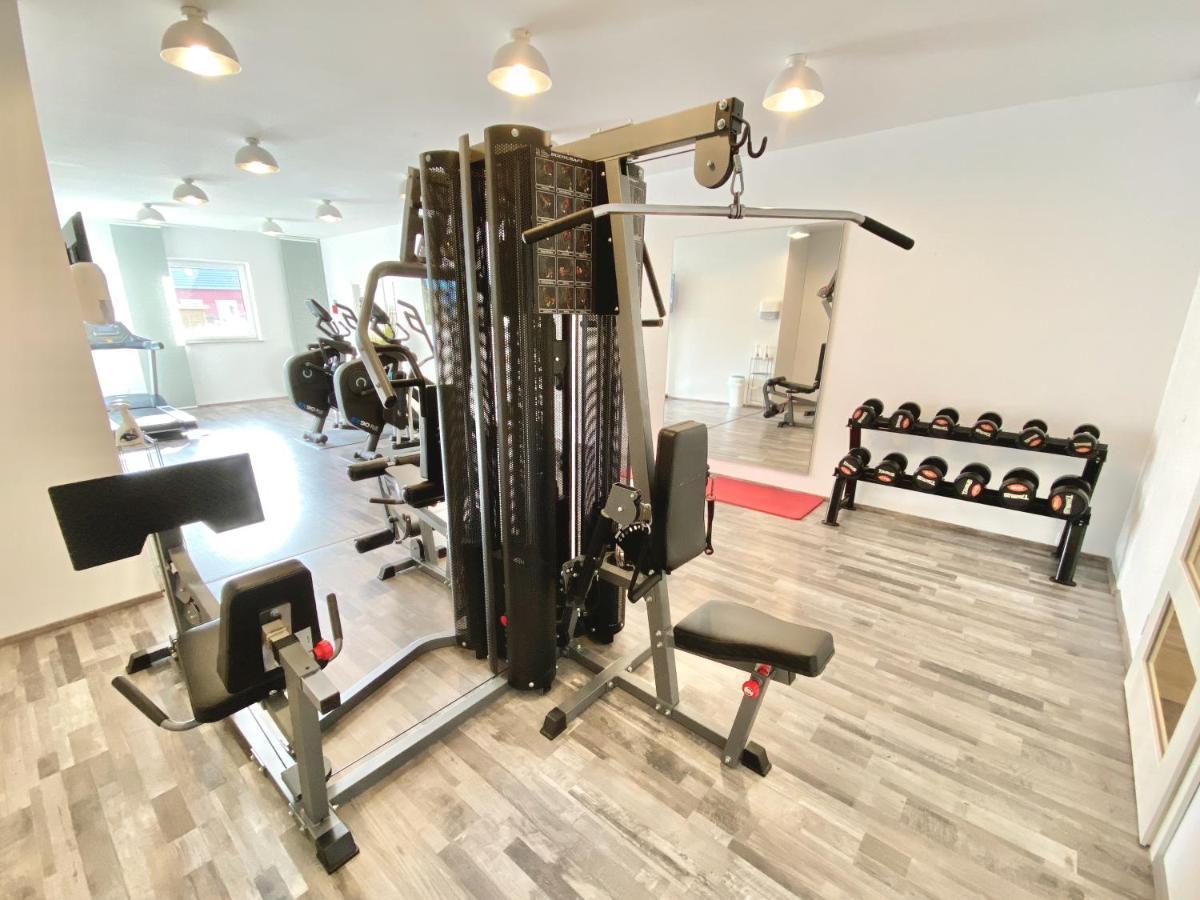 Moenchgut Living & Spa Gager Exterior photo A typical gym