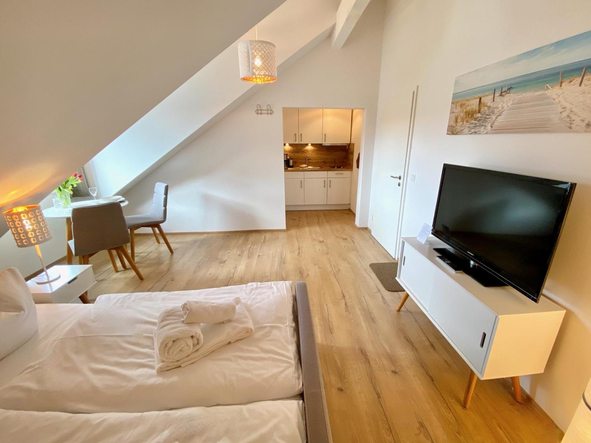 Moenchgut Living & Spa Gager Room photo A typical studio apartment